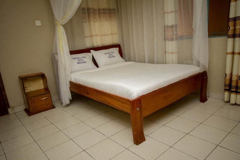 Viewers Park Hotel Найваша Екстериор снимка
